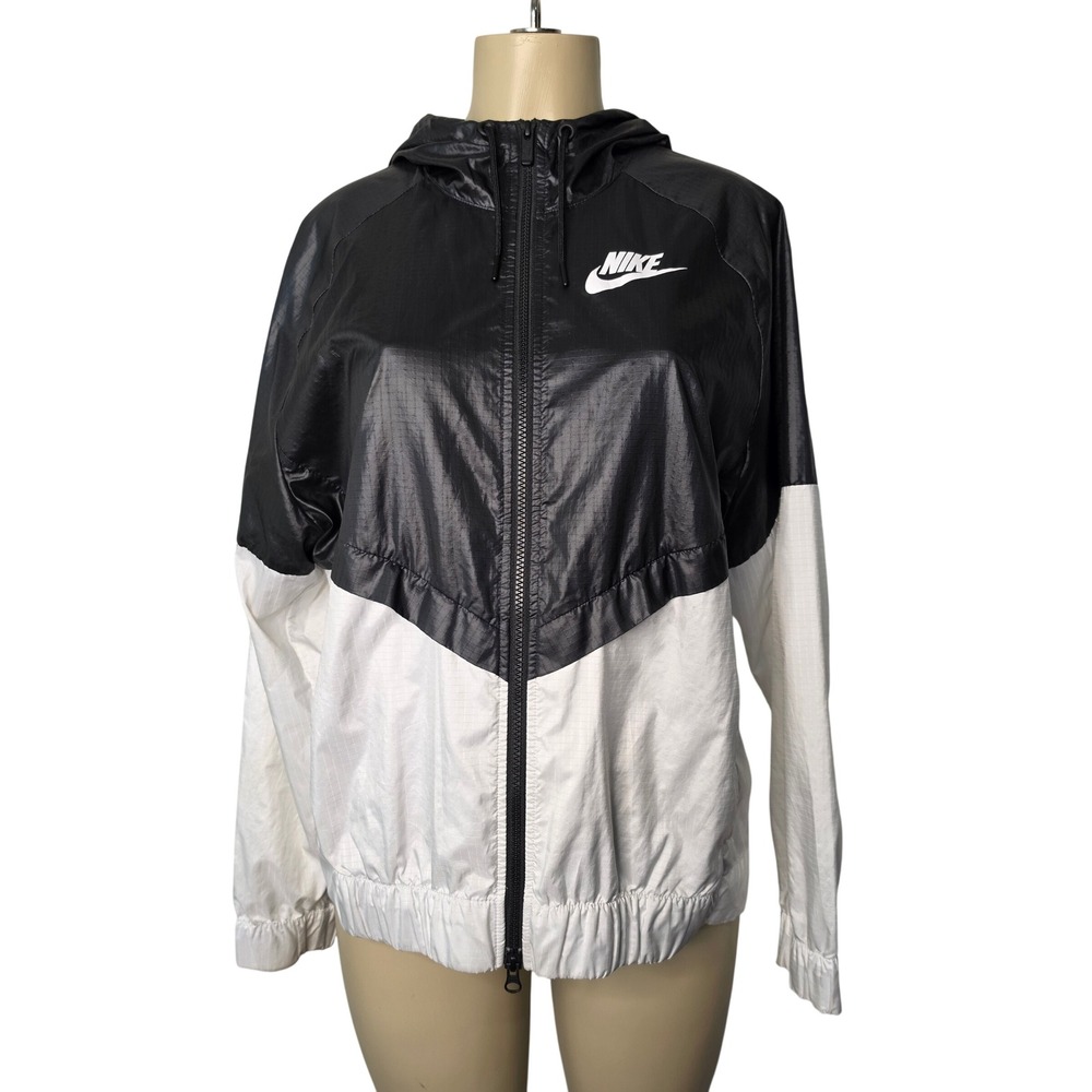Nike Windbreaker Women XL Black White Sportswear Windrunner Ripstop Jacket Hike